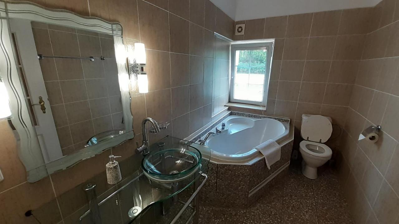 Resort Chribska Apartmany Adri Zewnętrze zdjęcie